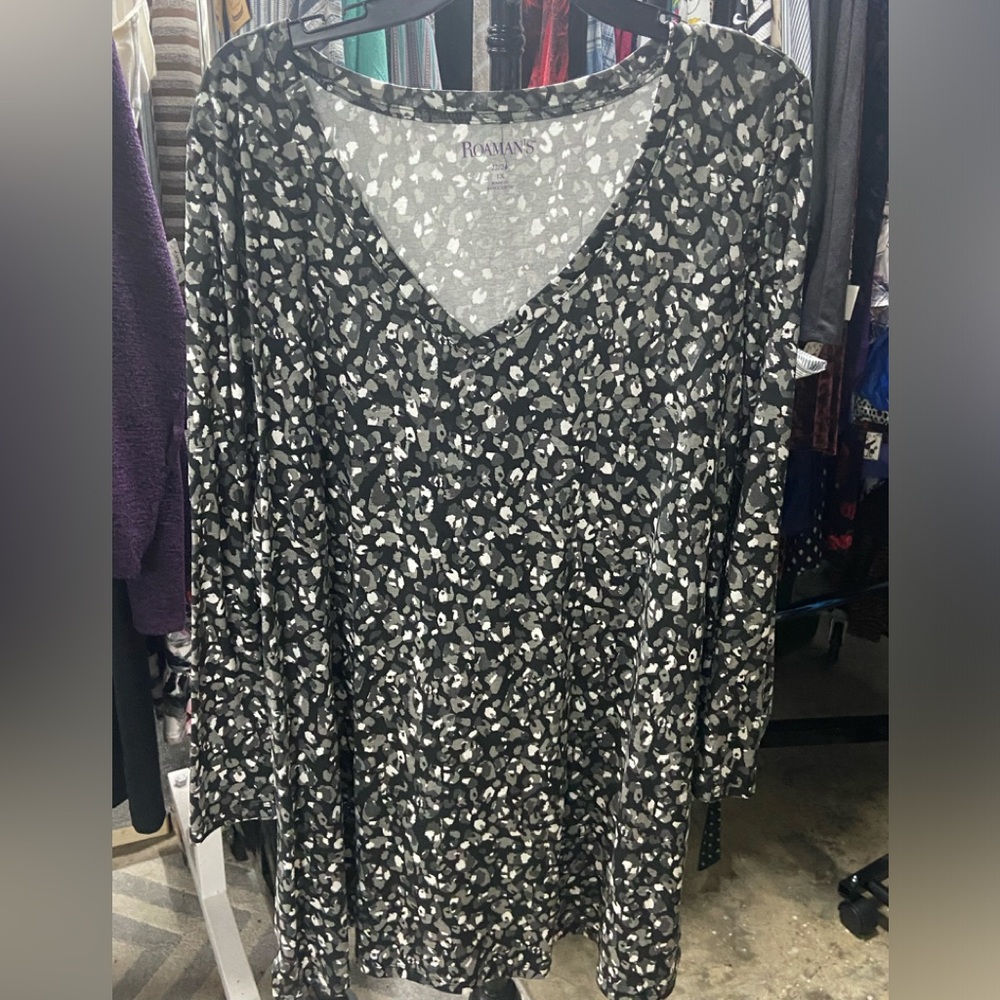 Roamans 1x 22/24animal print shirt black white grey NWOT